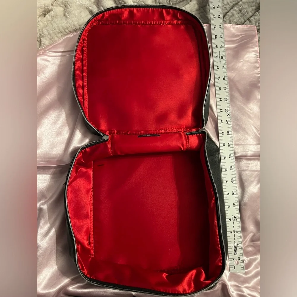 Lancôme Black cosmetics case